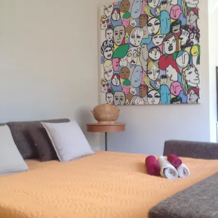 Domus Felix Bed and breakfast