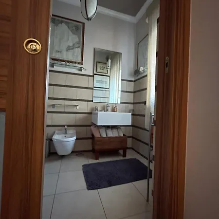 Domus Felix Bed & Breakfast 3*