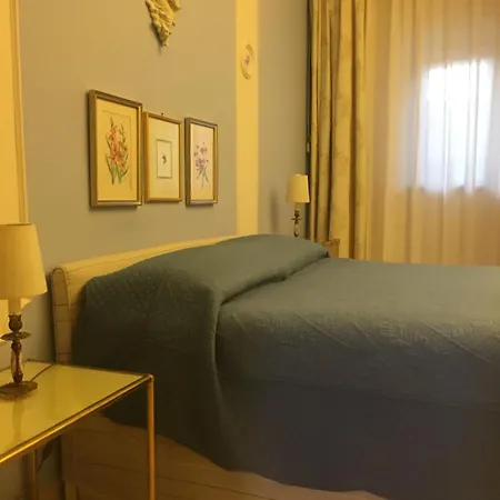 住宿加早餐酒店 杜玛斯菲丽克斯住宿加早餐旅馆 索伦托