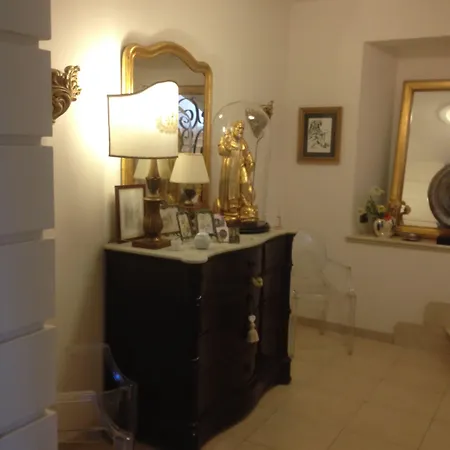 Domus Felix לינה וארוחת בוקר סורנטו