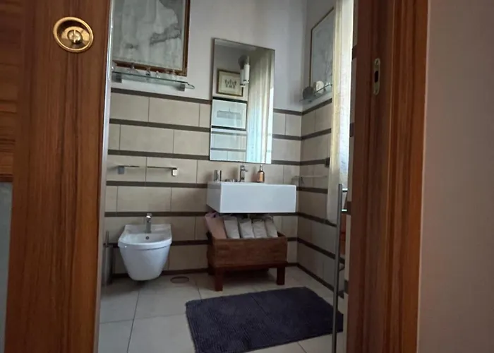 Domus Felix Bed & Breakfast 3*